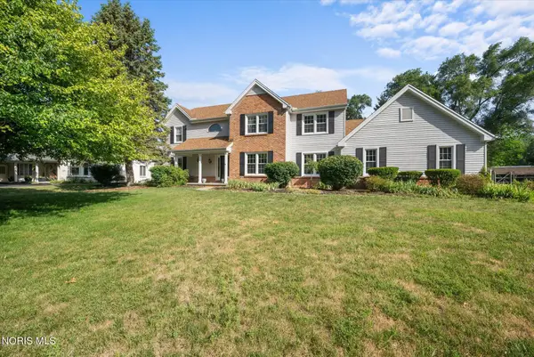 5024 Hunters Green Drive, Toledo, OH 43623
