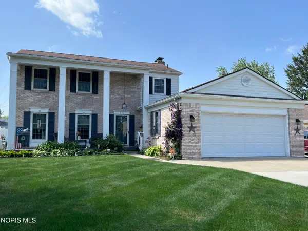 236 Ponderosa Drive, Oregon, OH 43616