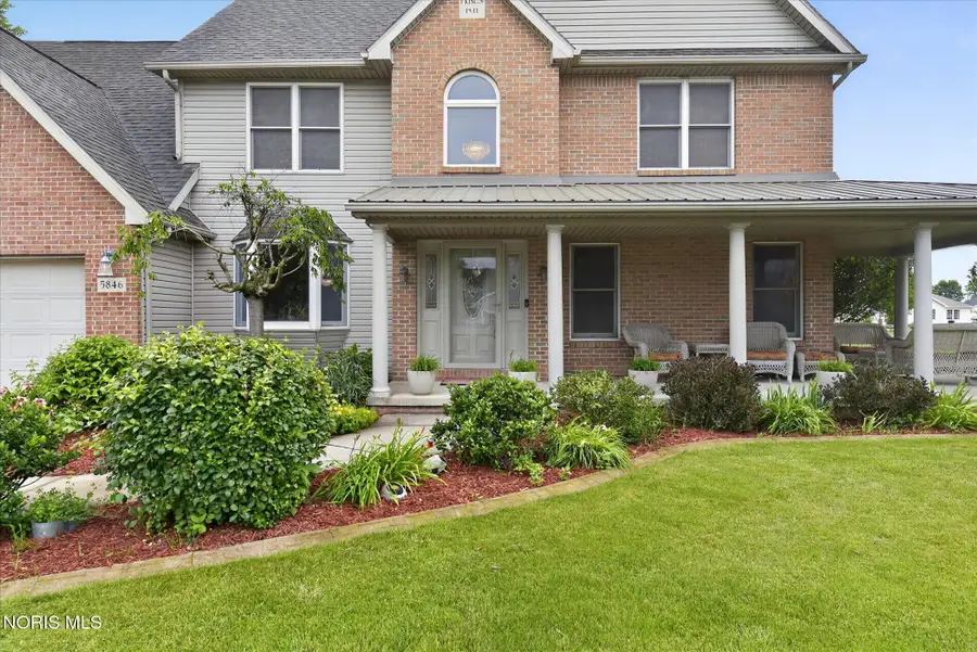 5846 Cherokee Avenue, Walbridge, OH 43465 - #3