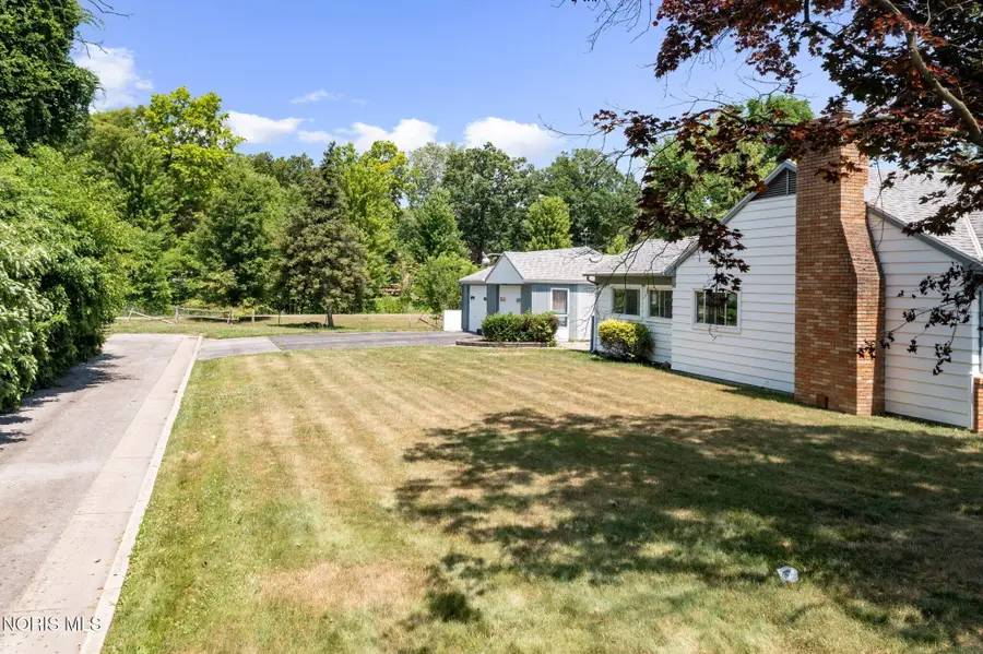 3460 Forest Grove Drive, Toledo, OH 43623 - #3