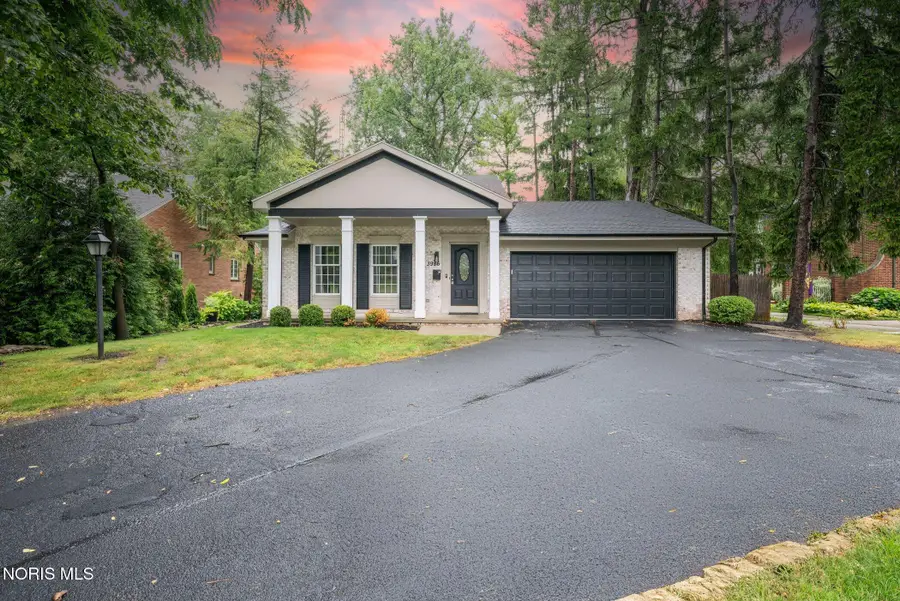 3986 W Bancroft Street, Ottawa Hills, OH 43606 - #2