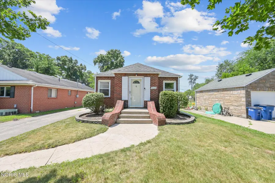 5107 Newhart Circle, Toledo, OH 43615 - #3