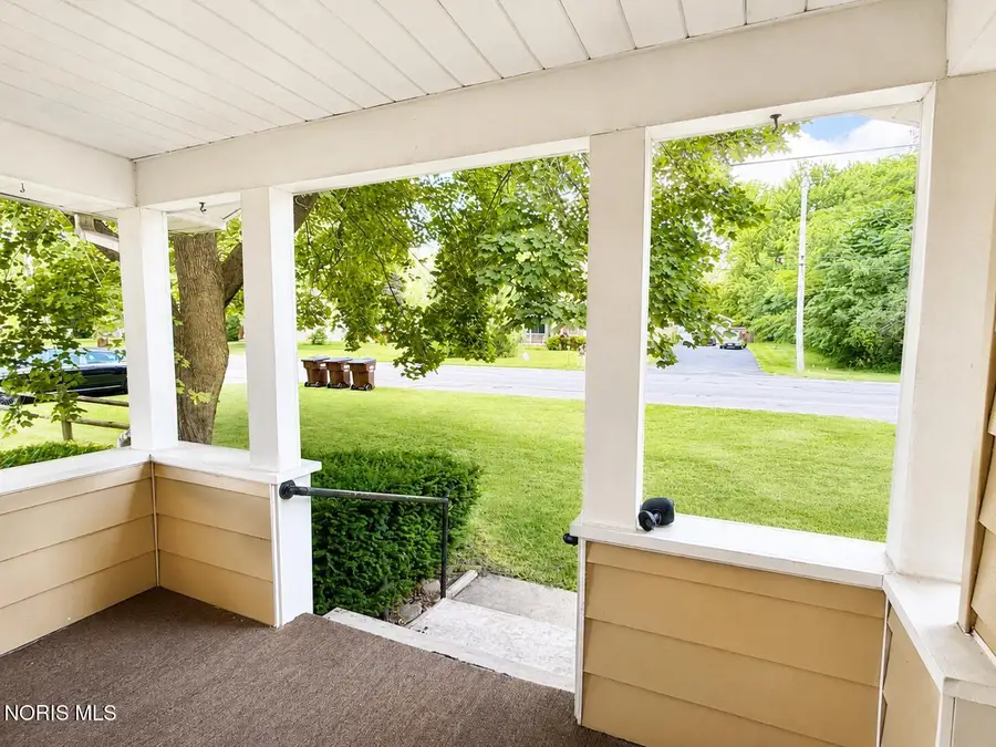 1606 S Crissey Road, Holland, OH 43528 - #3