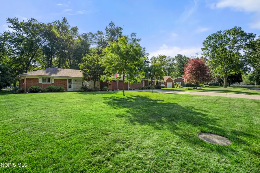 2327 Heatherwood Drive, Toledo, OH 43614 - #2