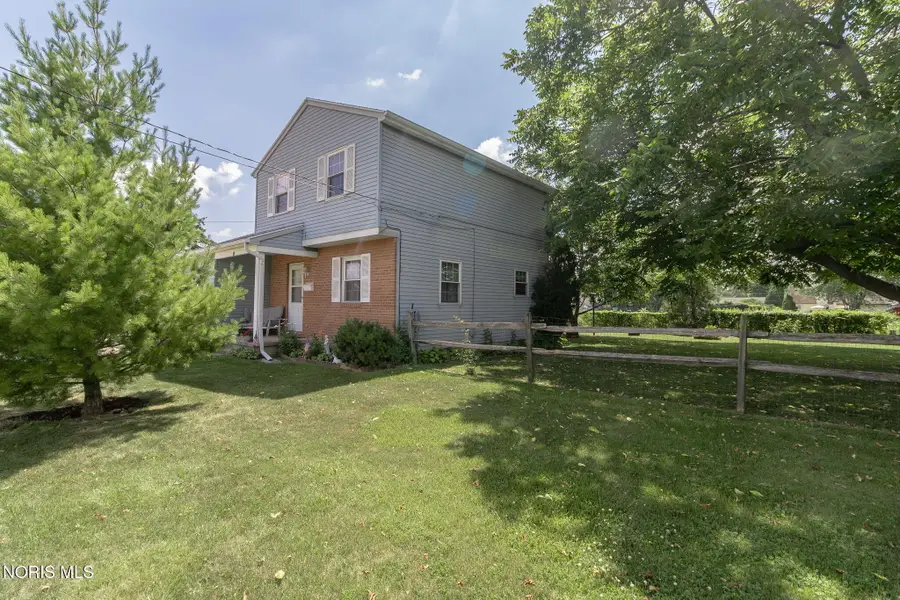 35 Santus Drive, Rossford, OH 43460 - #3
