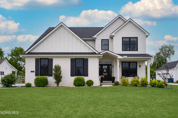 5613 Olive Tree Lane, Monclova, OH 43542