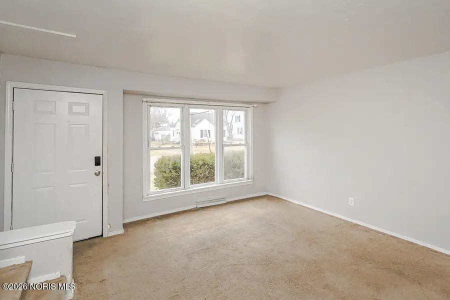 4244 N Lockwood Avenue, Toledo, OH 43612 - #3