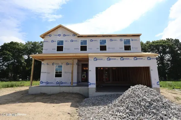 2141 Ellen Drive, Holland, OH 43528