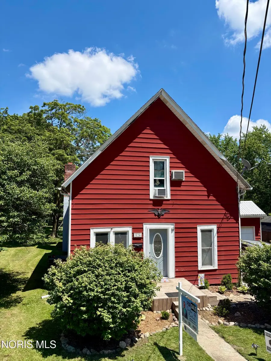 326 S Lafayette Street, Montpelier, OH 43543 - #2