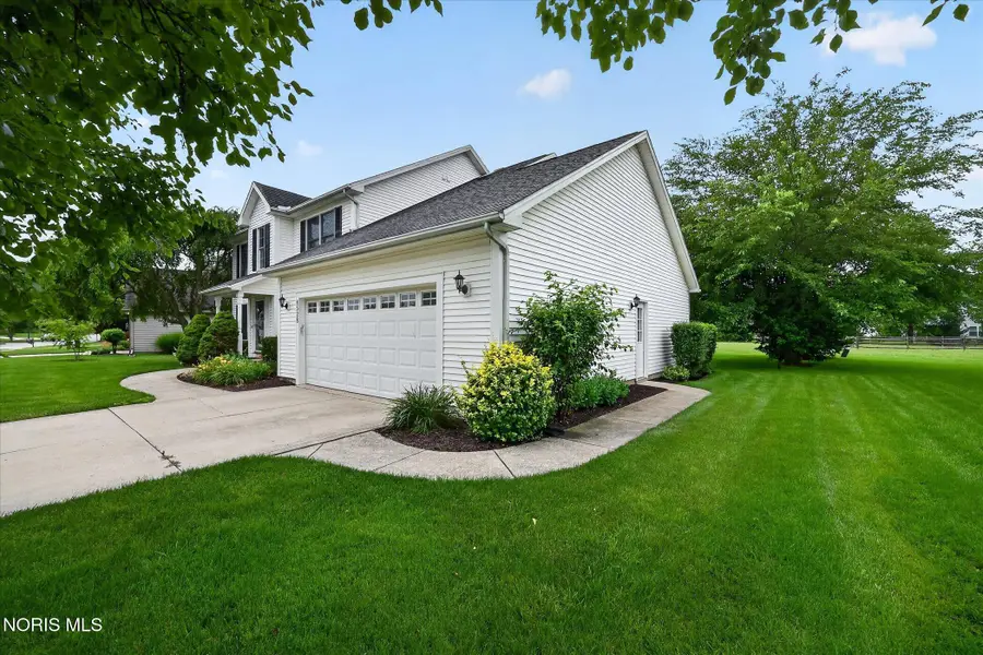 4528 Blystone Valley Drive, Maumee, OH 43537 - #3
