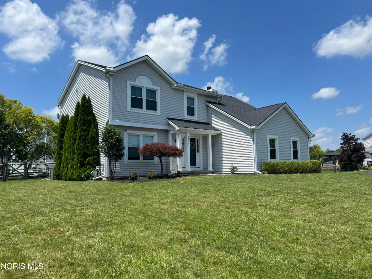 25267 Ramblehurst Drive, Perrysburg, OH 43551 - #1