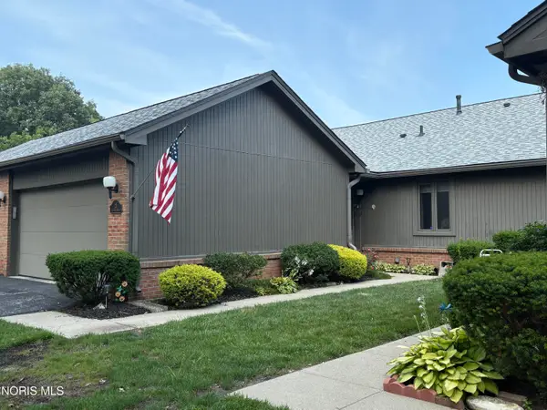 23 Exeter Road, Perrysburg, OH 43551