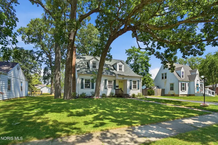 516 E Broadway Avenue, Defiance, OH 43512 - #2