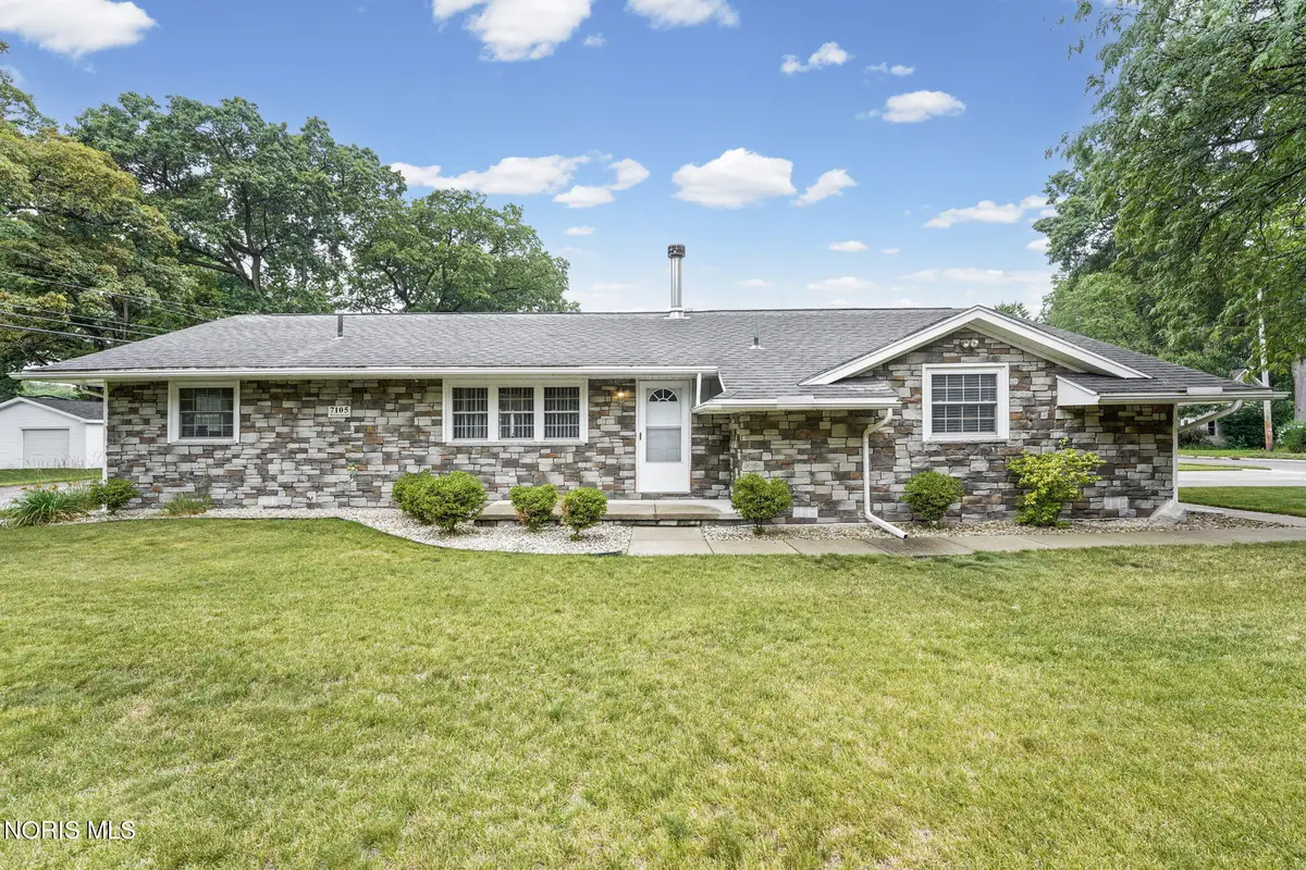 7105 Washington Drive, Holland, OH 43528 - #1