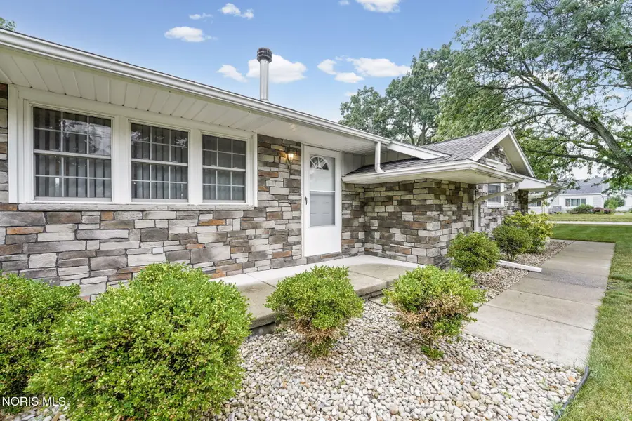 7105 Washington Drive, Holland, OH 43528 - #3