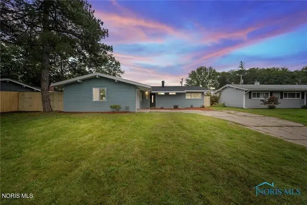 3325 Queenswood Boulevard, Toledo, OH 43606