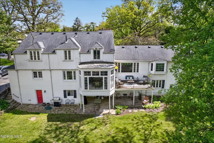 3700 W Bancroft Street, Ottawa Hills, OH 43606 - #2