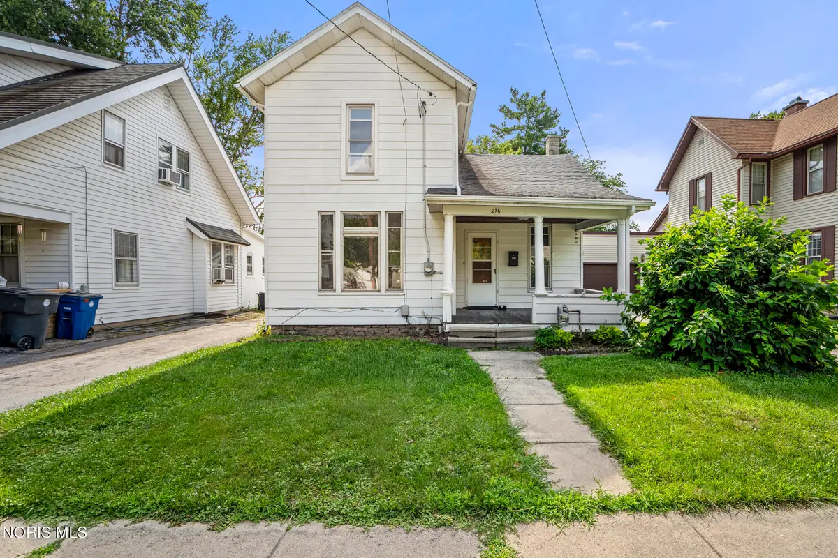 216 Buttonwood Avenue, Bowling Green, OH 43402 - #1
