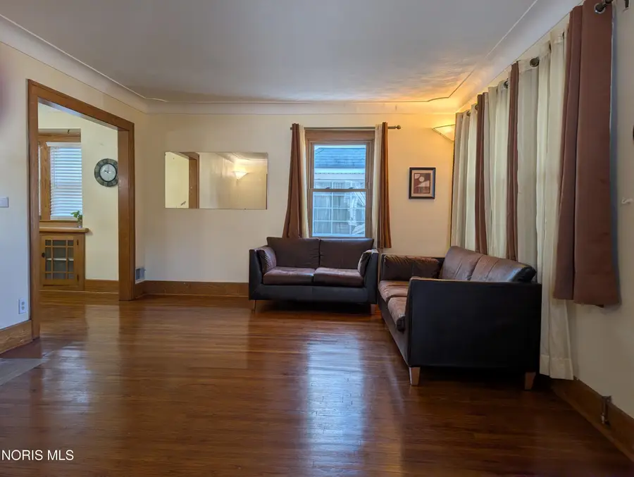 865 Ogden Avenue, Toledo, OH 43609 - #3