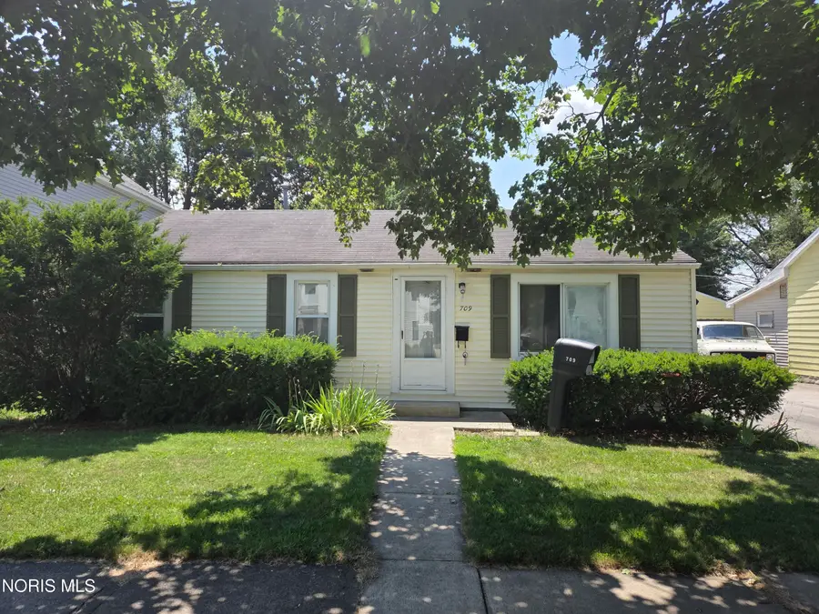 709 Putnam Street, Findlay, OH 45840 - #2