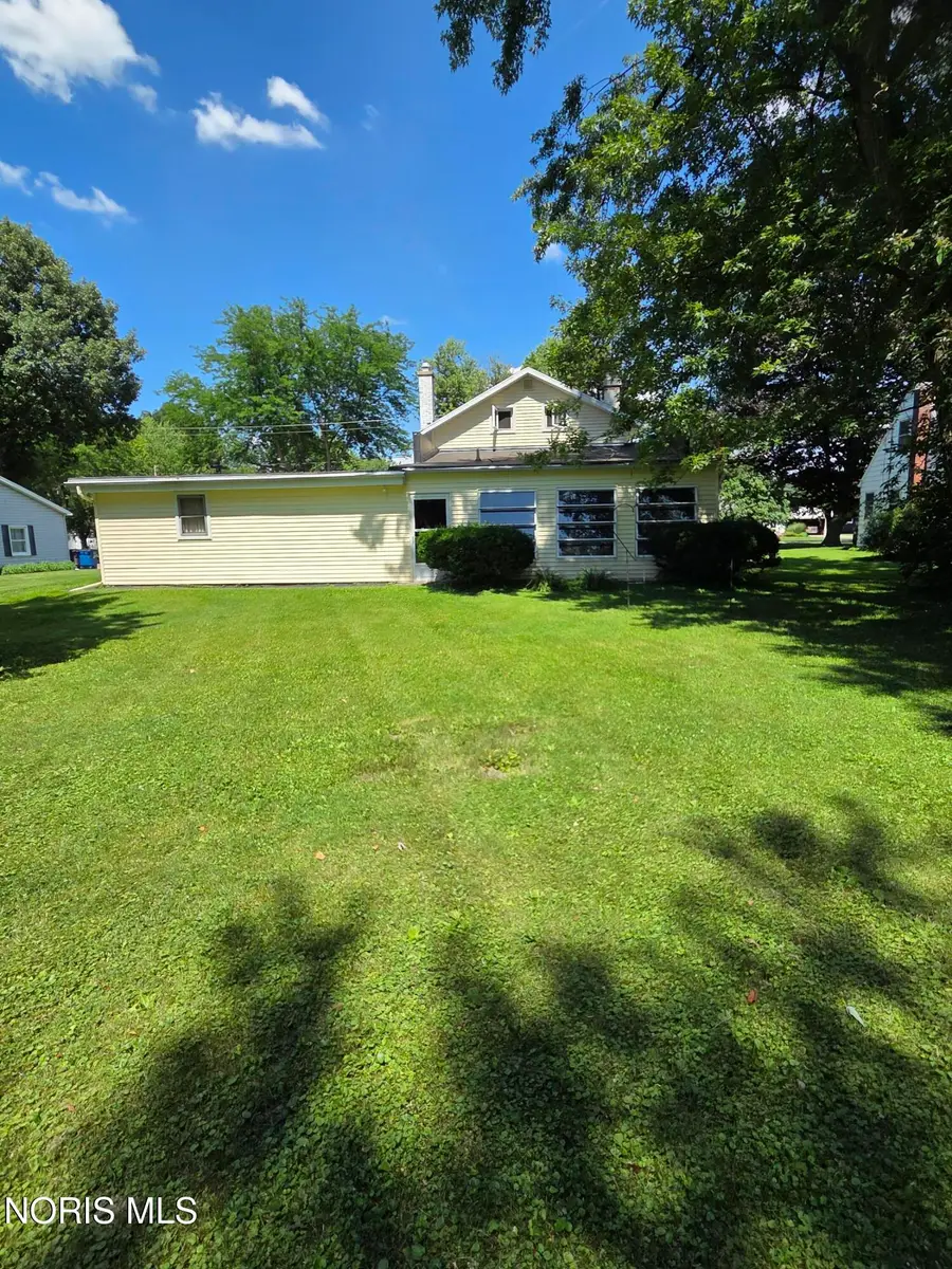 956 Cherry Street, Perrysburg, OH 43551 - #3
