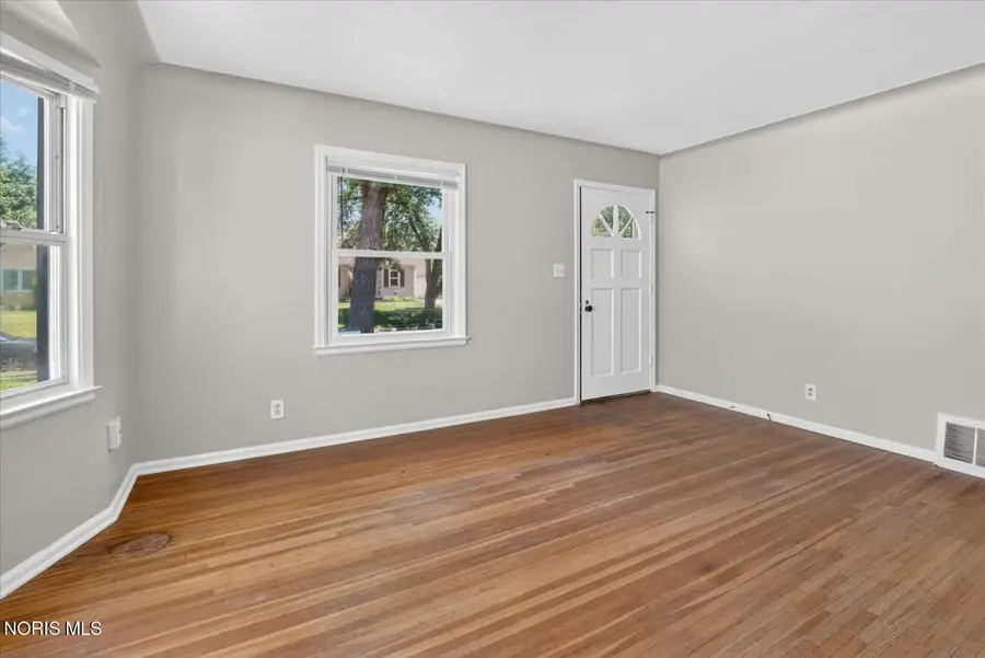 3713 Roanoke Road, Toledo, OH 43613 - #2