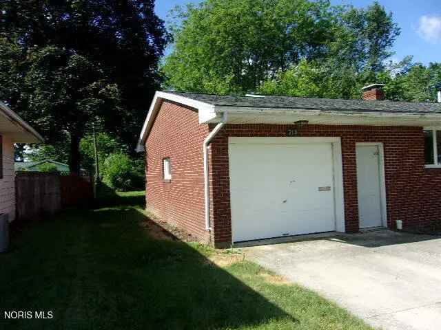 713 Westhaven Drive, Fostoria, OH 44830 - #2