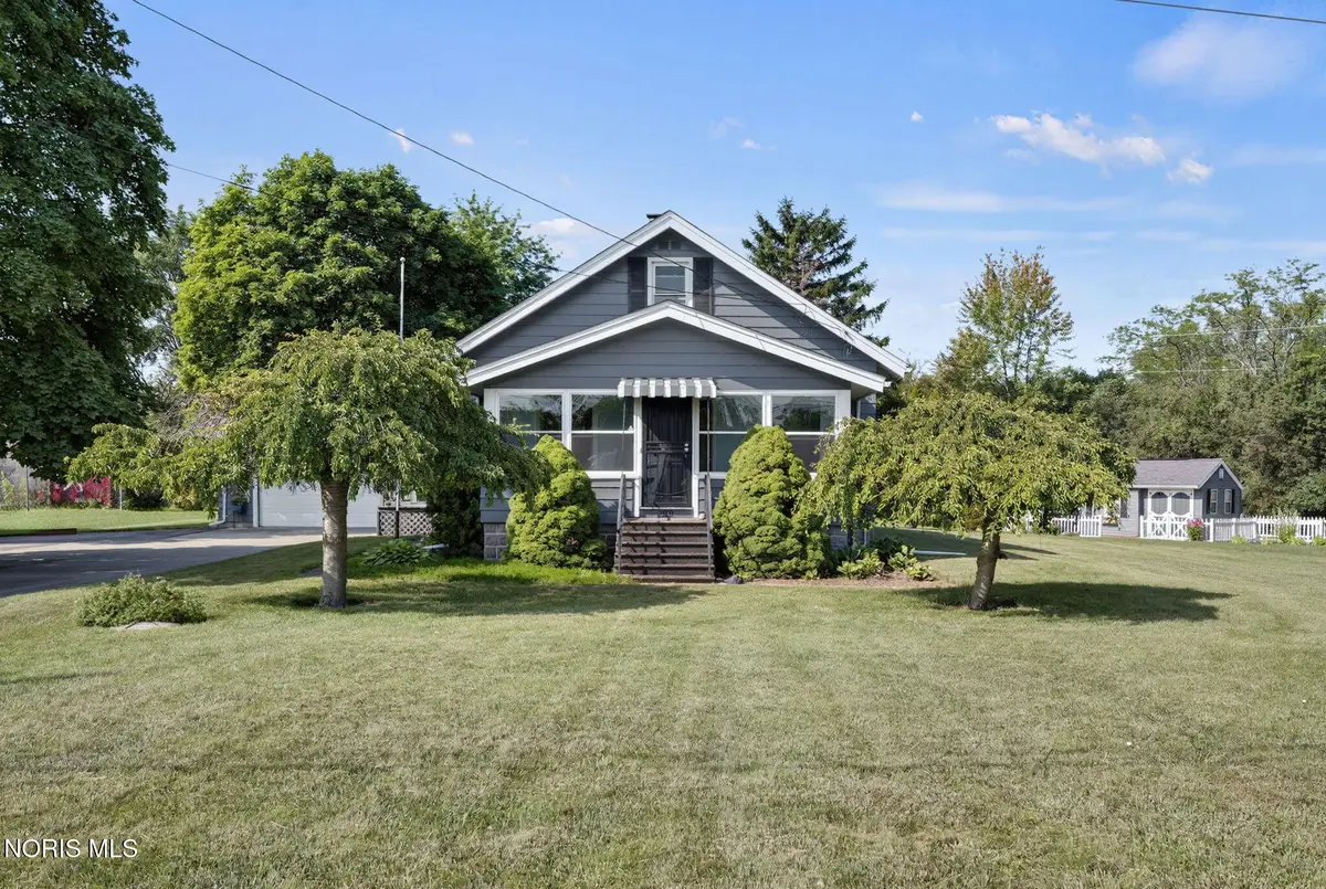 5401 Fremont Pike, Perrysburg, OH 43551 - #1
