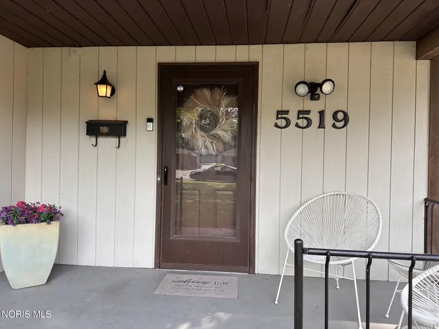 5519 Ruth Avenue, Toledo, OH 43613 - #2