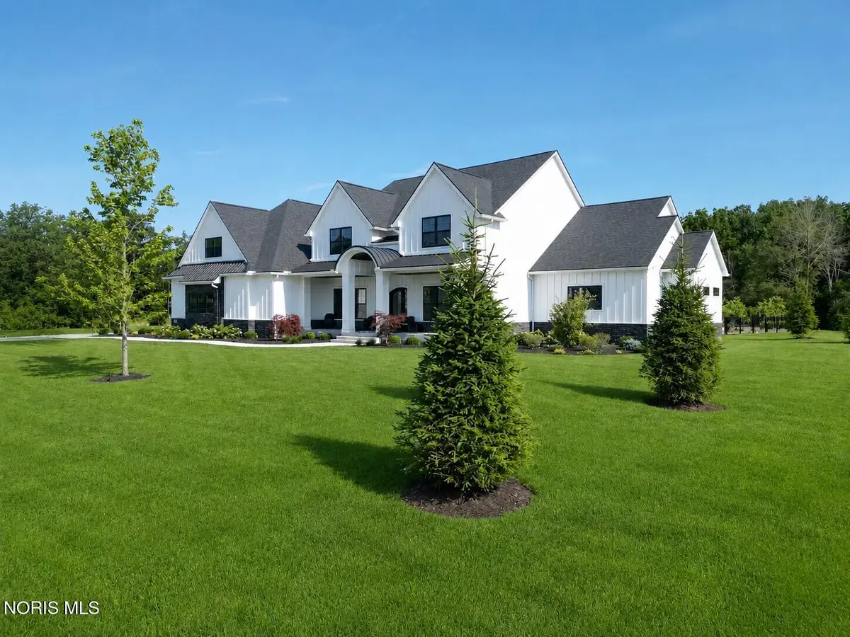 4003 Mccallister Drive, Perrysburg, OH 43551 - #1