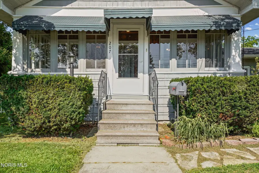 207 Rhodes Avenue, North Baltimore, OH 45872 - #2