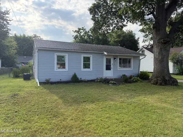 527 Favony Avenue, Holland, OH 43528