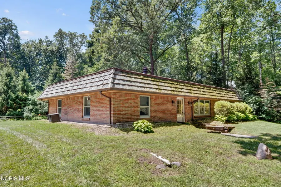 4691 Hanley Road, Millbury, OH 43447 - #3