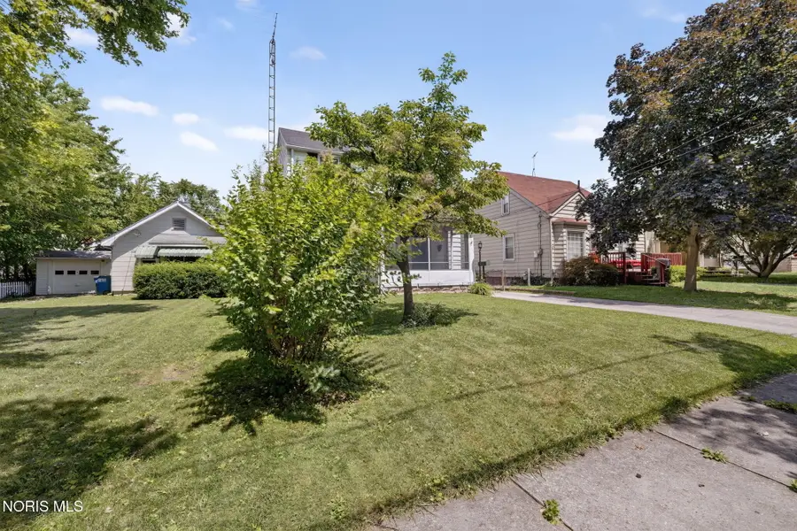 2542 Grantwood Drive, Toledo, OH 43613 - #3