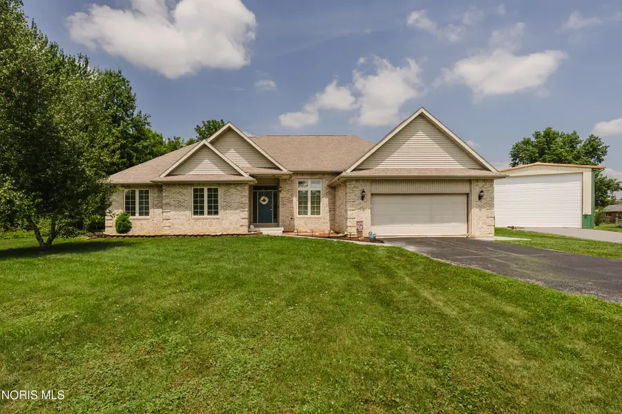 930 Robinhood Avenue, Findlay, OH 45840 - #3