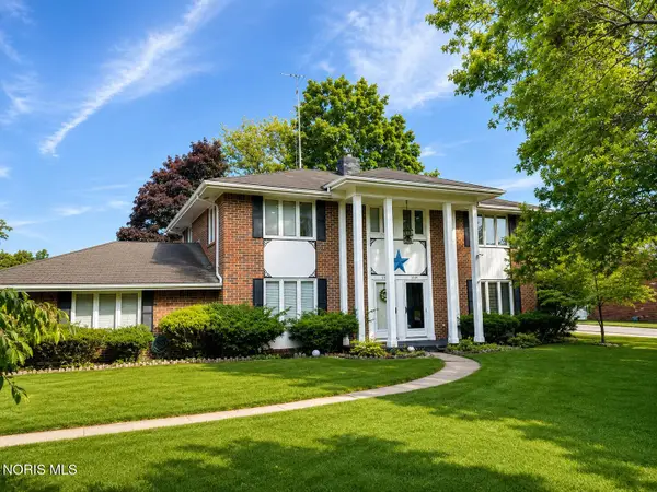 5751 Cresthaven Lane, Toledo, OH 43614