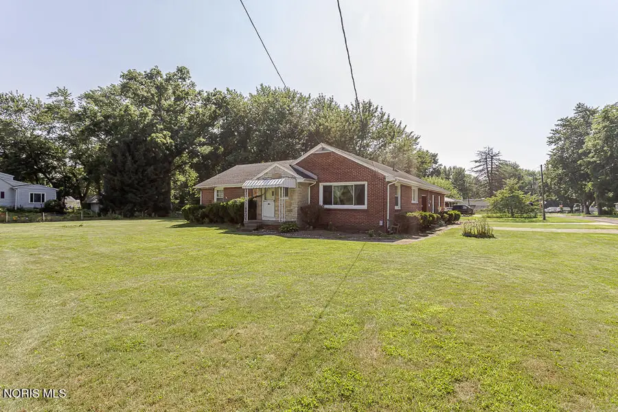 931 Harrow Road, Toledo, OH 43615 - #2