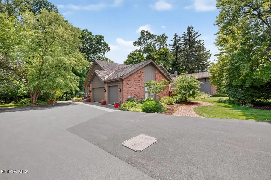10620 Cardiff Road, Perrysburg, OH 43551 - #3