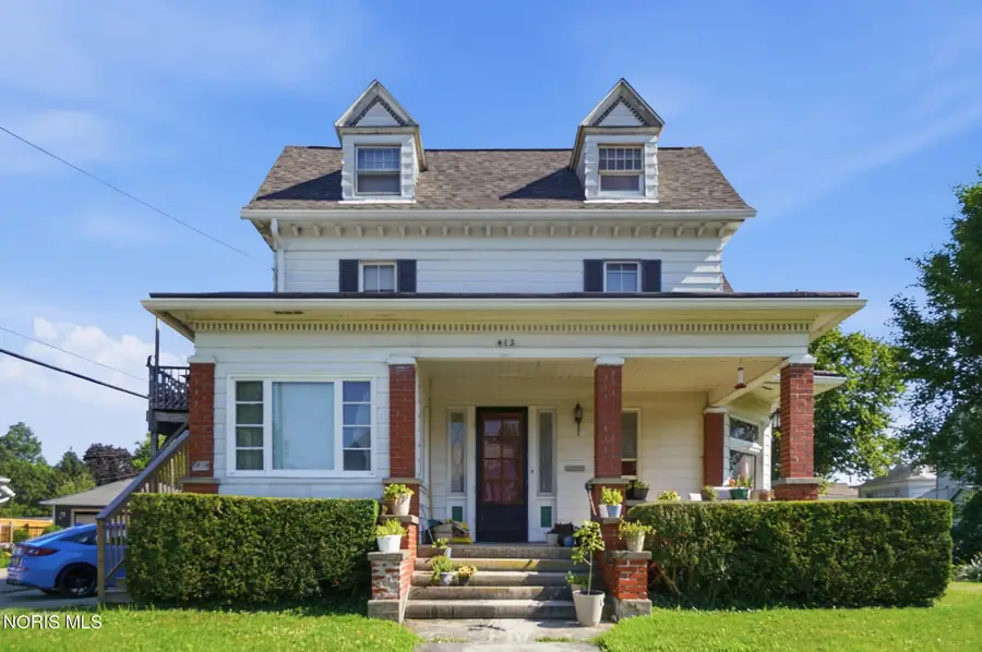 412 W Lincoln Street, Findlay, OH 45840 - #2