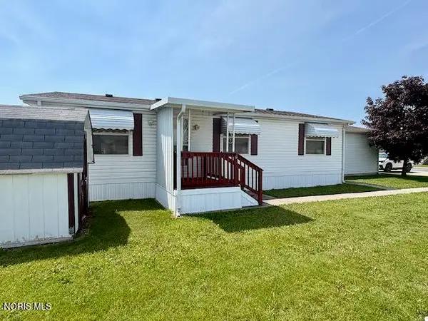 27484 Oregon Road #105, Perrysburg, OH 43551