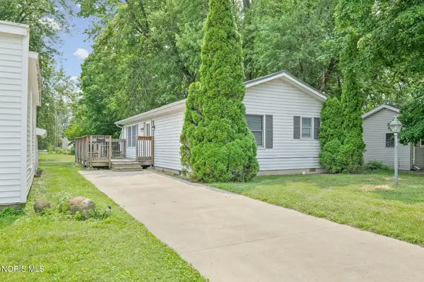 721 College Street, Findlay, OH 45840