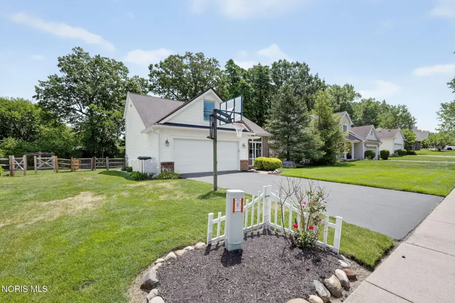 3716 Hampstead Drive, Sylvania, OH 43560 - #3