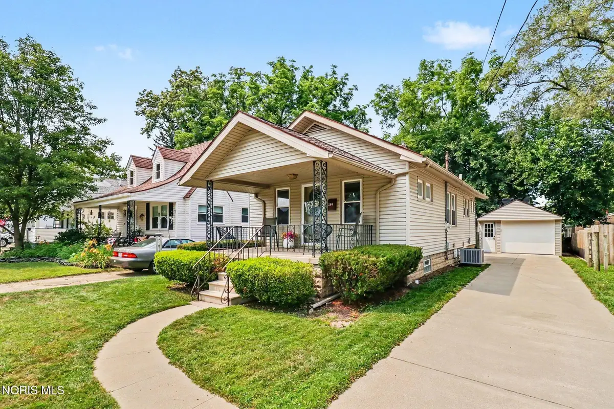 2544 Pershing Drive, Toledo, OH 43613 - #1