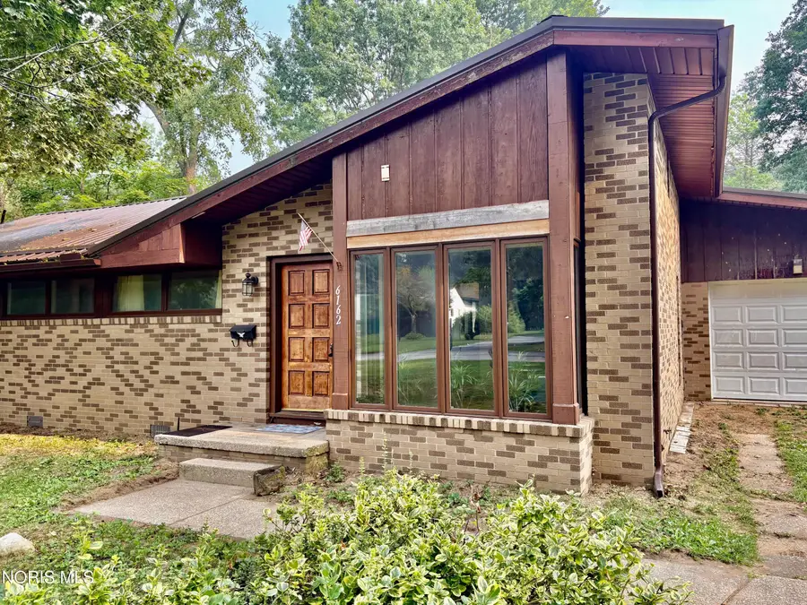 6162 Greenacre Road, Toledo, OH 43615 - #2