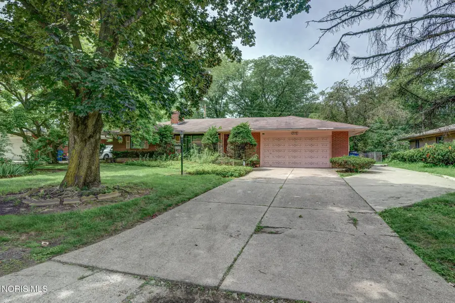 641 Mackow Drive, Toledo, OH 43607 - #2