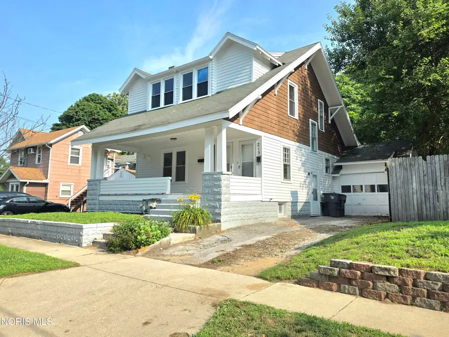 213 Palmer Avenue, Bowling Green, OH 43402 - #3