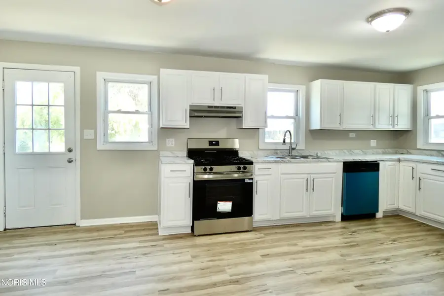 2163 Hoops Drive, Toledo, OH 43611 - #2