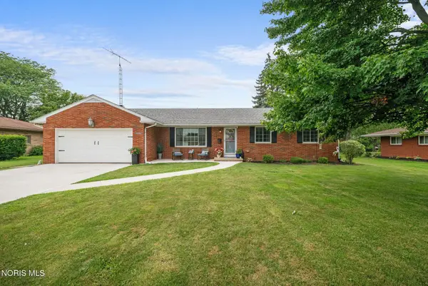 305 Parkview Drive, Walbridge, OH 43465