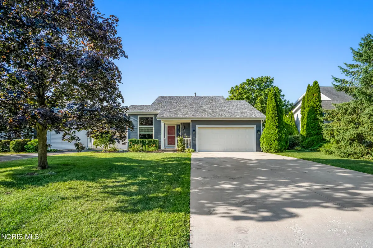 7351 Twin Lakes Road, Perrysburg, OH 43551 - #1