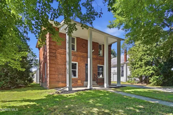 320 E Maple Street, Liberty Center, OH 43532